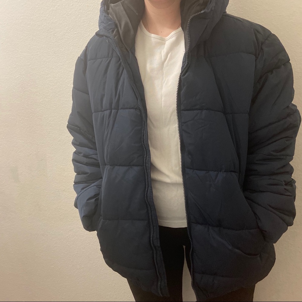 *BRAND NEW W/TAG* H&M PUFFY BLUE JACKET SIZES L,XL